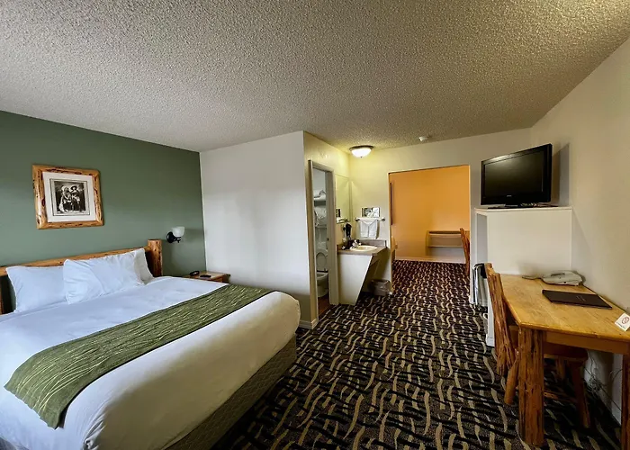 Legacy & Hotel