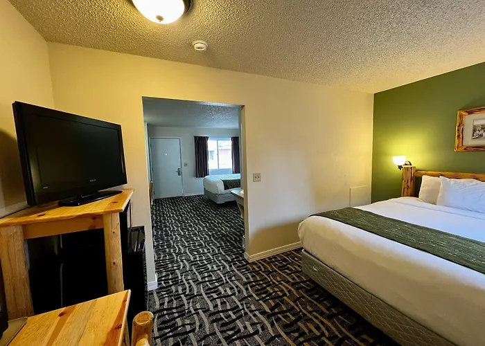 Legacy & Hotel